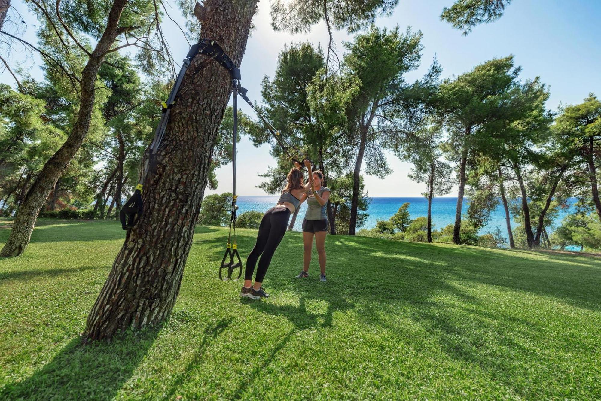Готель Sani Club Екстер'єр фото
