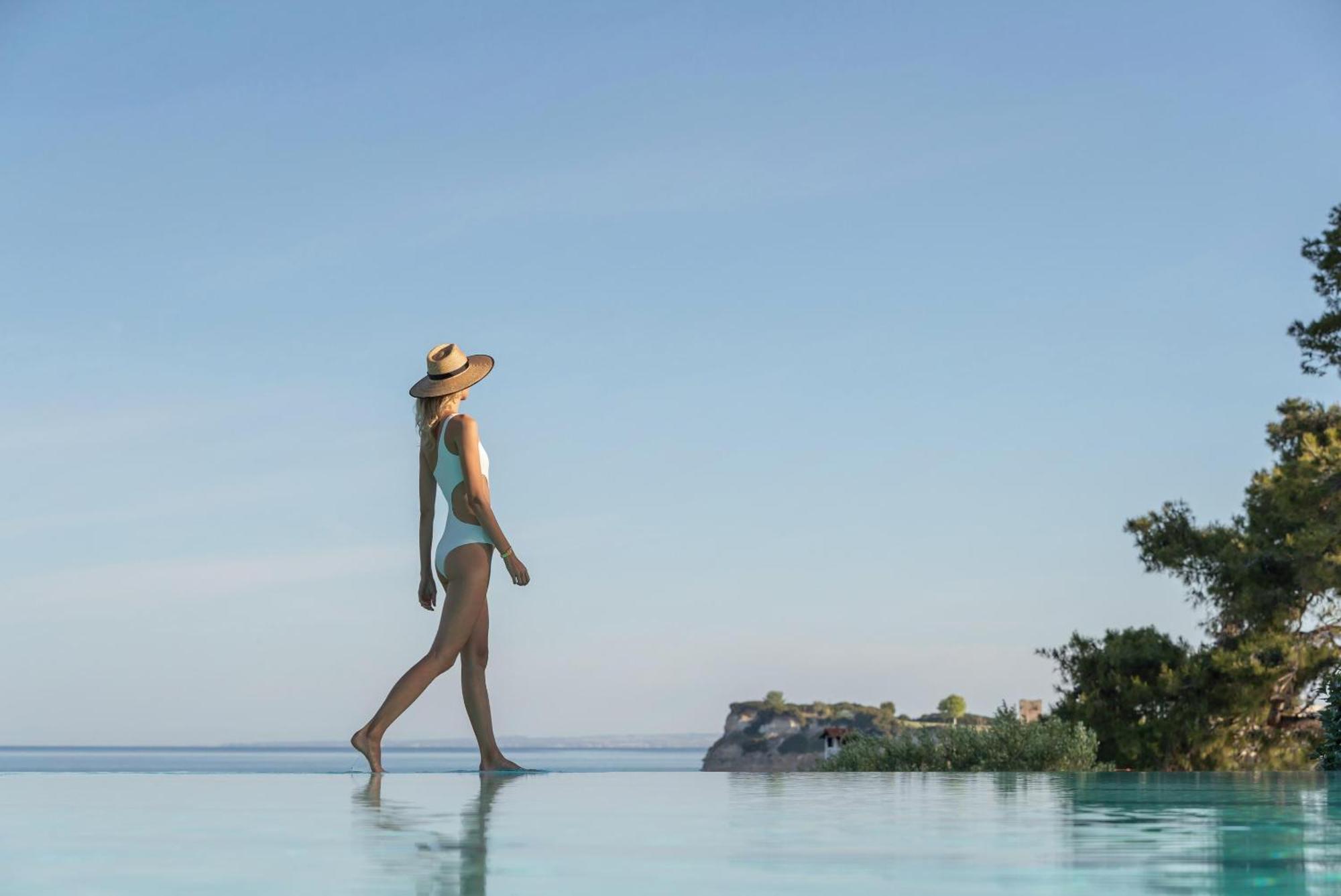 Готель Sani Club Екстер'єр фото